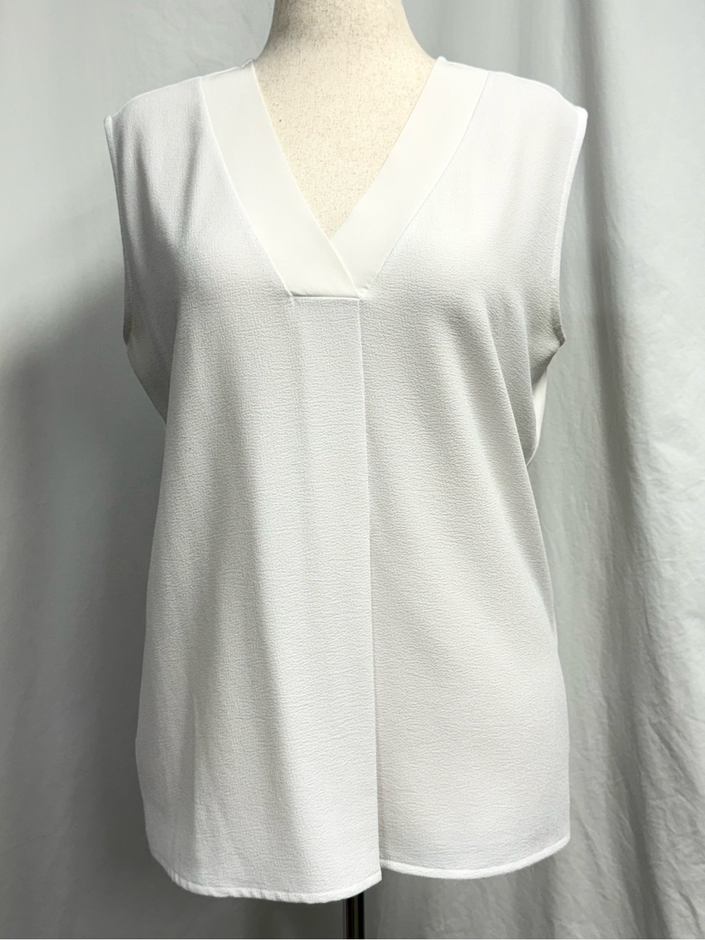 BOSS Hugo Boss White V-Neck Sleeveless Camisole